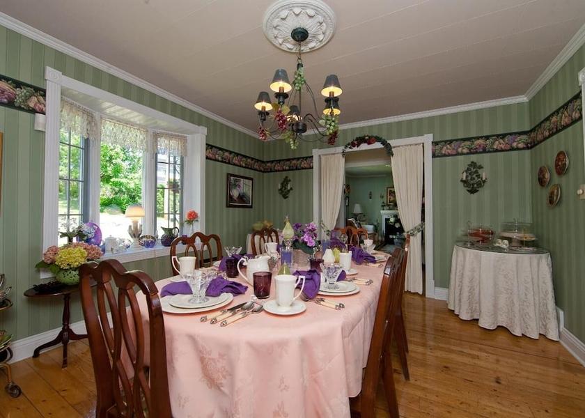 Quebec La Malbaie Birthday Party Area