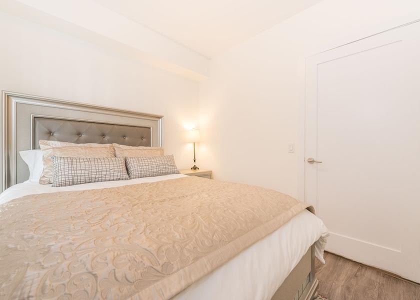 Ontario Toronto Room