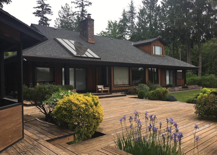British Columbia Sechelt Exterior Detail