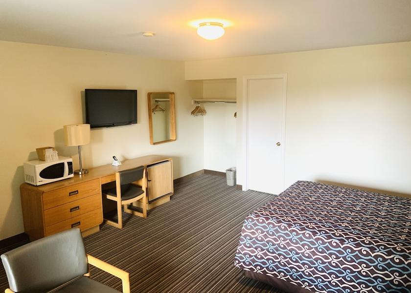 Ontario Mississauga Room