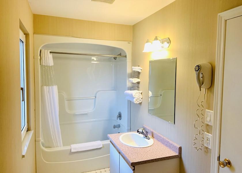 Ontario Mississauga Bathroom