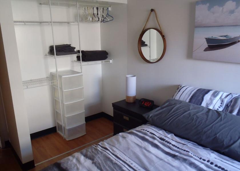 Nunavut Iqaluit Room