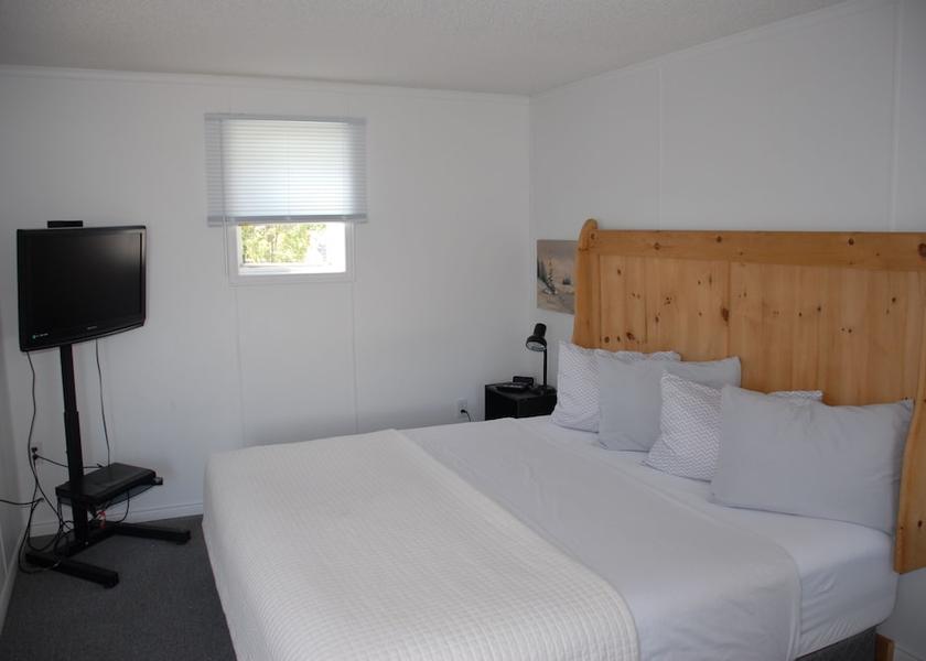 Nova Scotia Port Hawkesbury Room