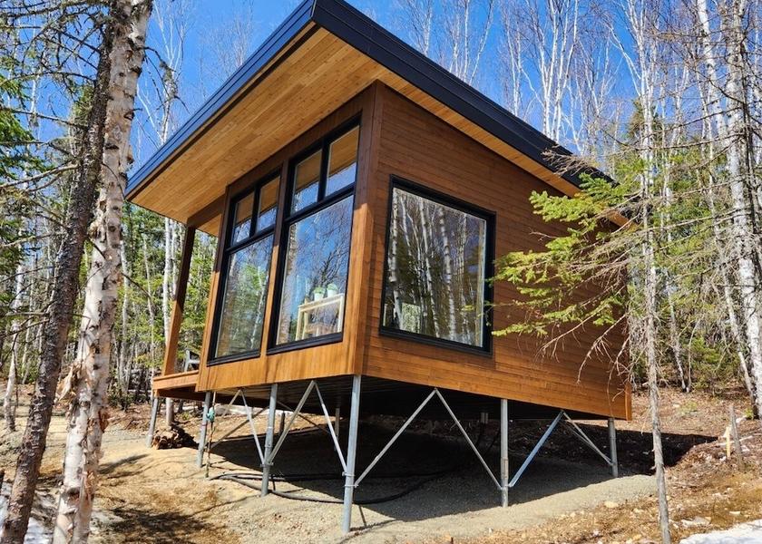 Quebec Baie-St-Paul Facade