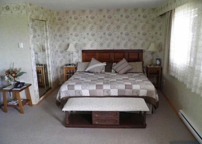 Ontario Port Elgin Room