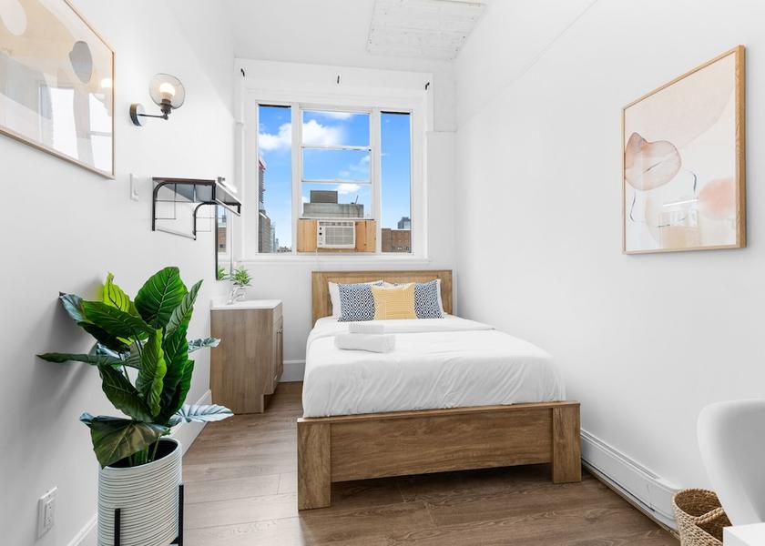 Quebec Montreal Room