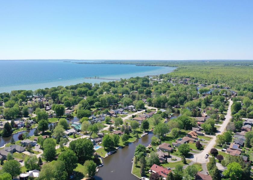 Ontario Ramara Exterior Detail