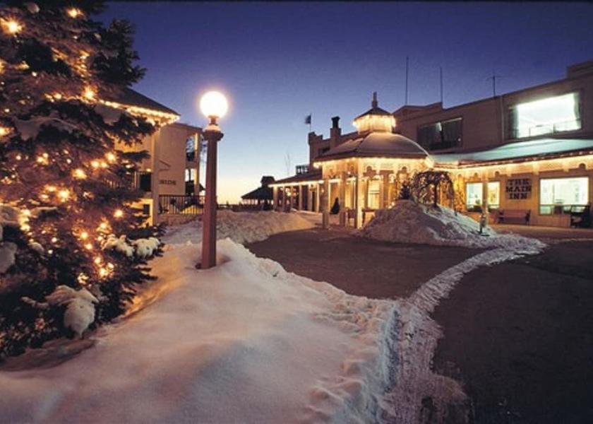 Ontario Ramara Exterior Detail