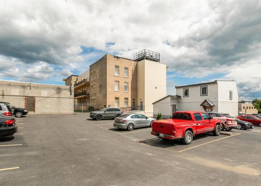 Ontario Smiths Falls Room