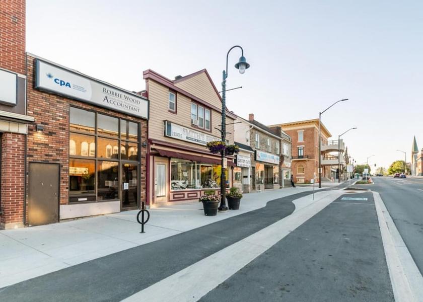 Ontario Smiths Falls Room