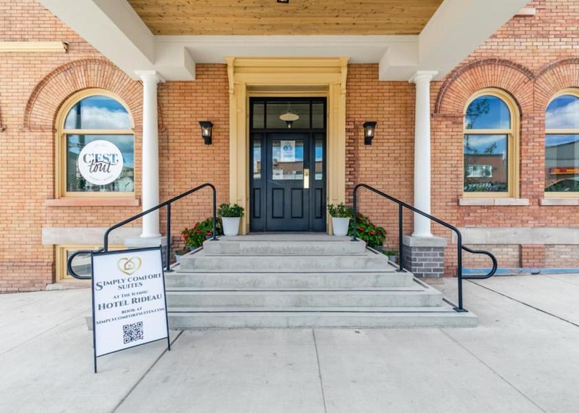 Ontario Smiths Falls Room