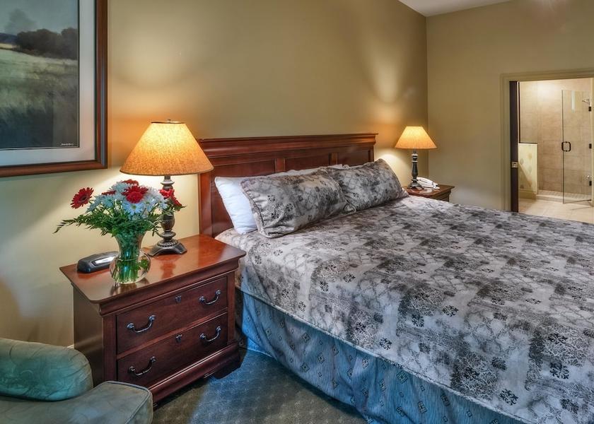 Ontario Collingwood Room