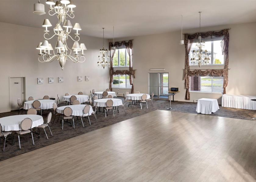 Quebec Drummondville Ballroom