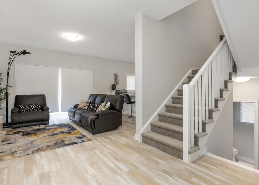 Ontario Thorold Living area