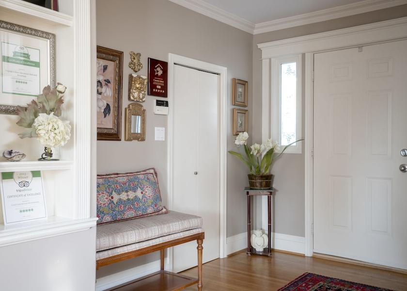 British Columbia North Vancouver Interior Entrance