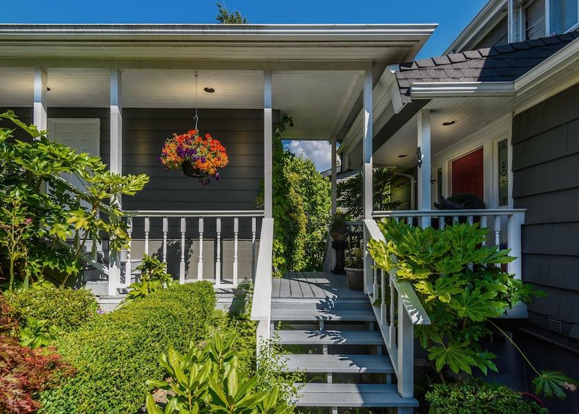 British Columbia North Vancouver Porch