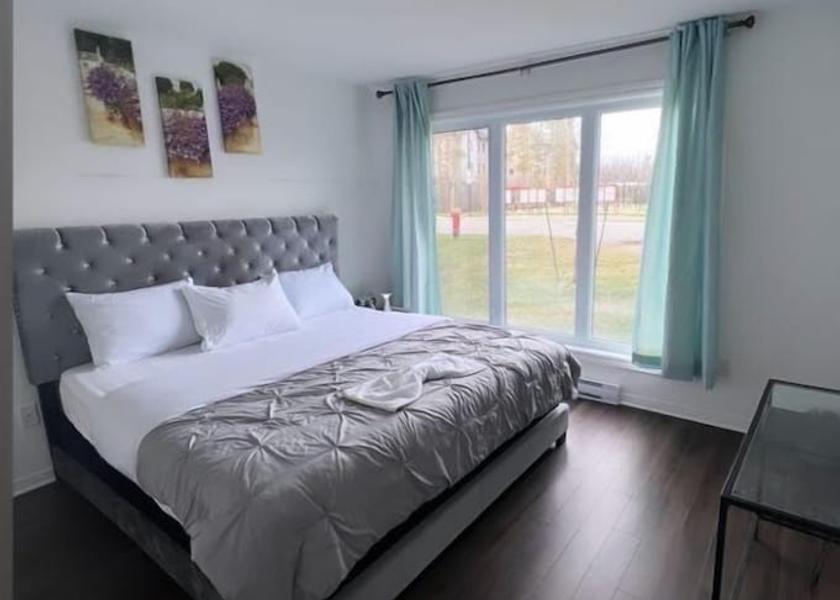 Quebec Gatineau Room