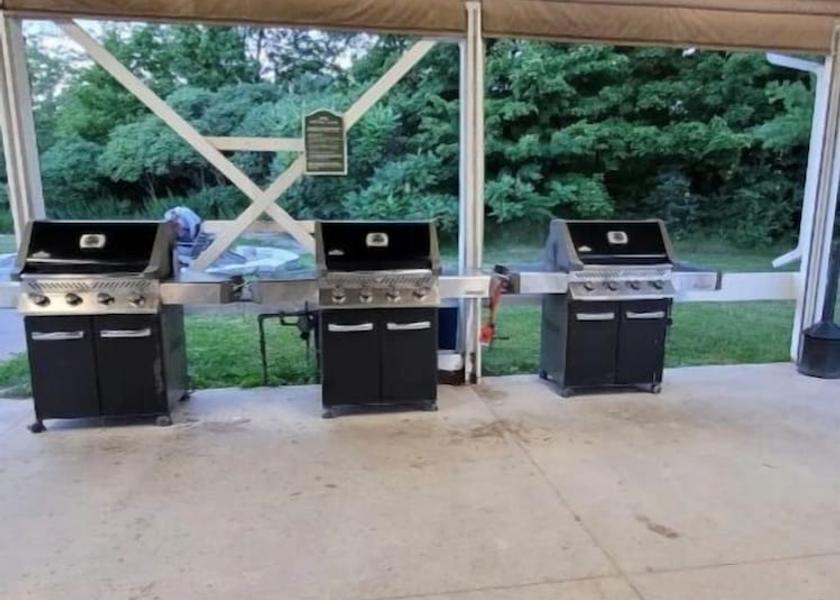 Ontario Oro-Medonte Exterior Detail