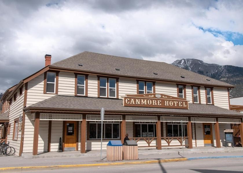 Alberta Canmore Building design