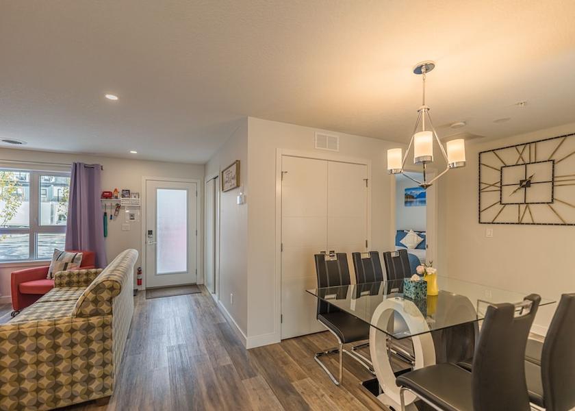 Alberta Canmore In-room dining