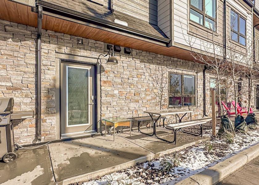 Alberta Canmore Terrace/patio