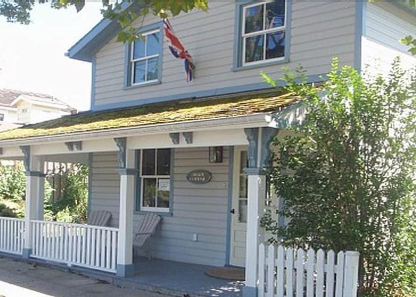 Ontario Niagara-on-the-Lake Facade