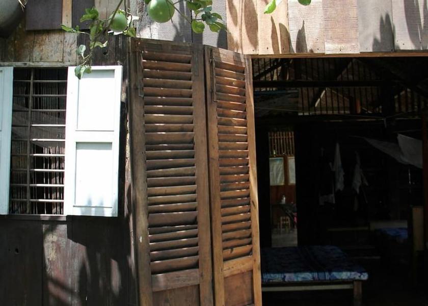 Vinh Long Province Ben Tre Exterior Detail
