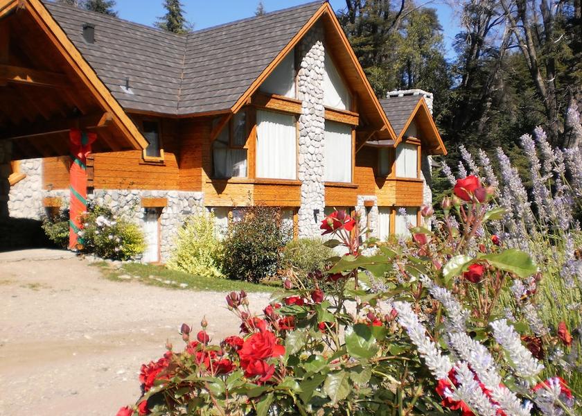 Neuquén Villa La Angostura Facade