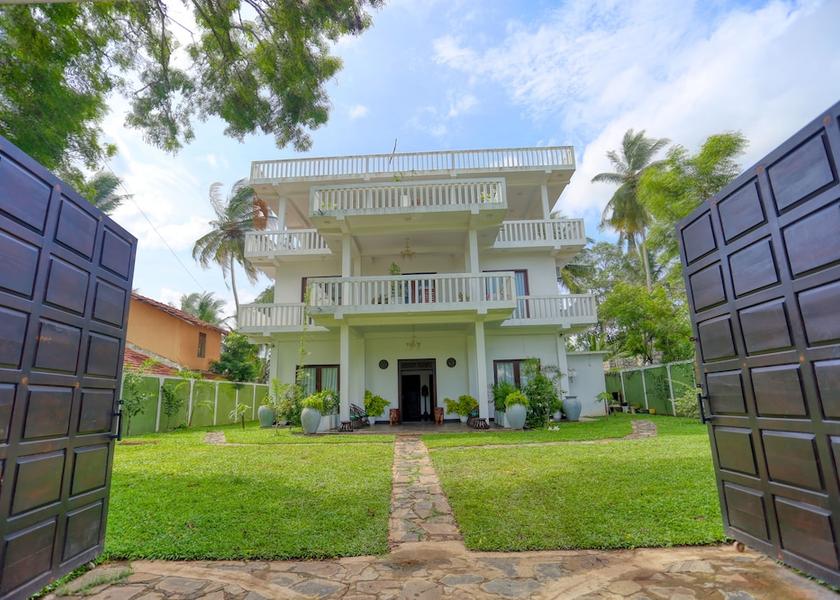 Hambantota District Tangalle Facade