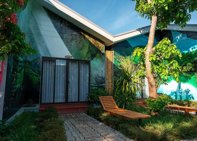 Quang Tri Province Bo Trach Front of property