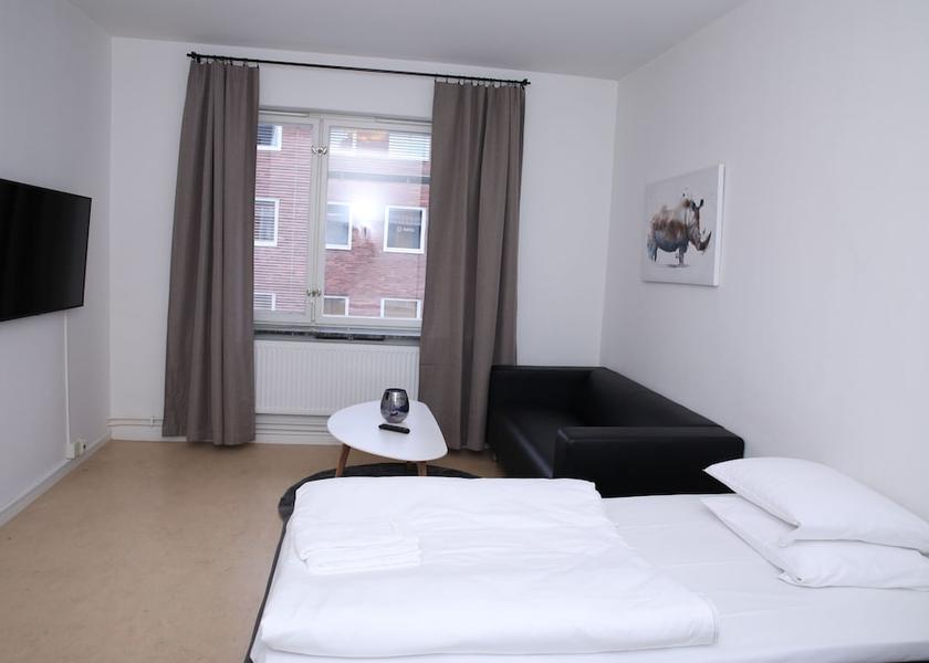 Vastmanland County Vasteras Room