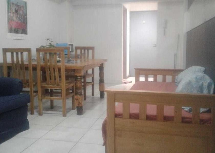 Mendoza Mendoza Interior Entrance