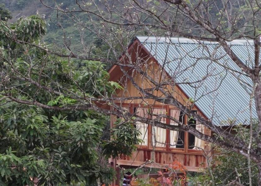 Quang Tri Province Bo Trach Exterior