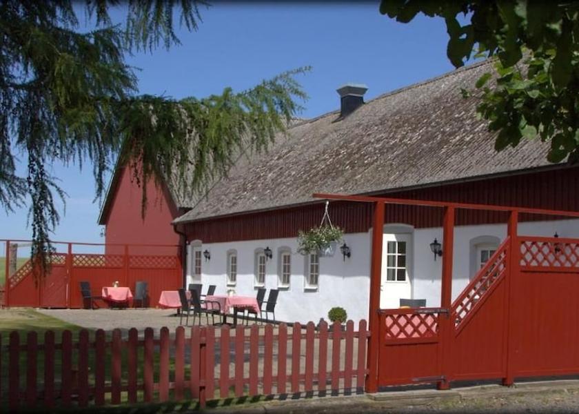Skåne County Skivarp Exterior Detail