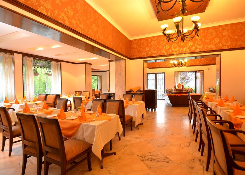 Uttarakhand Nainital Food & Dining
