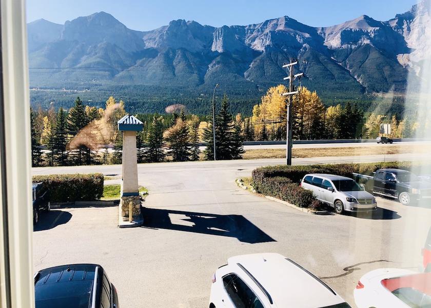 Alberta Harvie Heights Parking