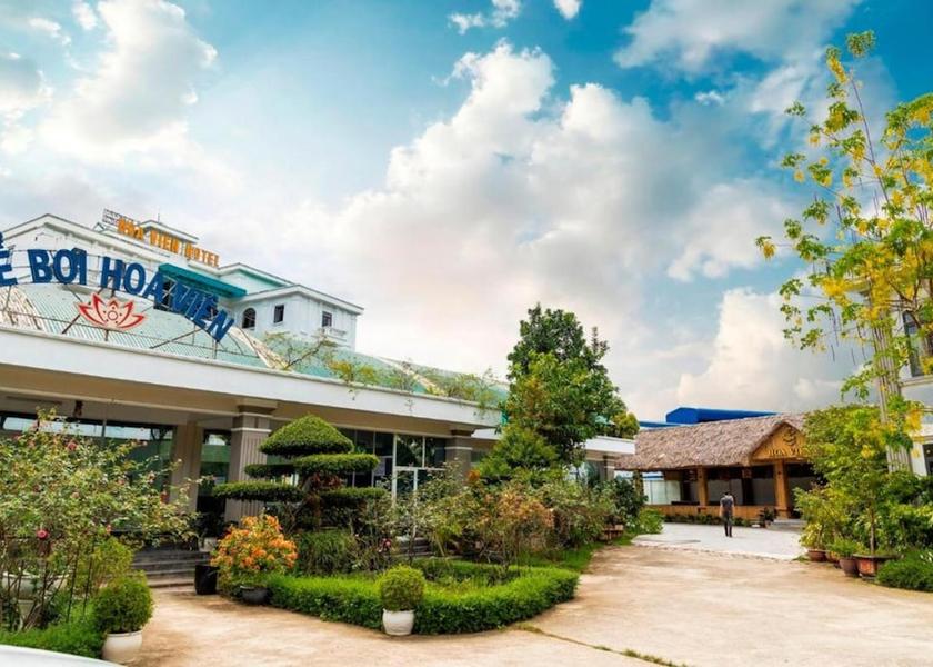 Hoa Binh Kim Boi Bicycling