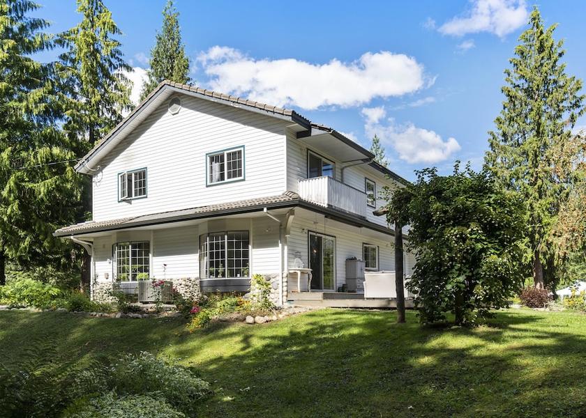 British Columbia Sicamous Exterior Detail