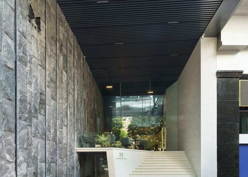 Ho Chi Minh Municipality Ho Chi Minh City Property entrance