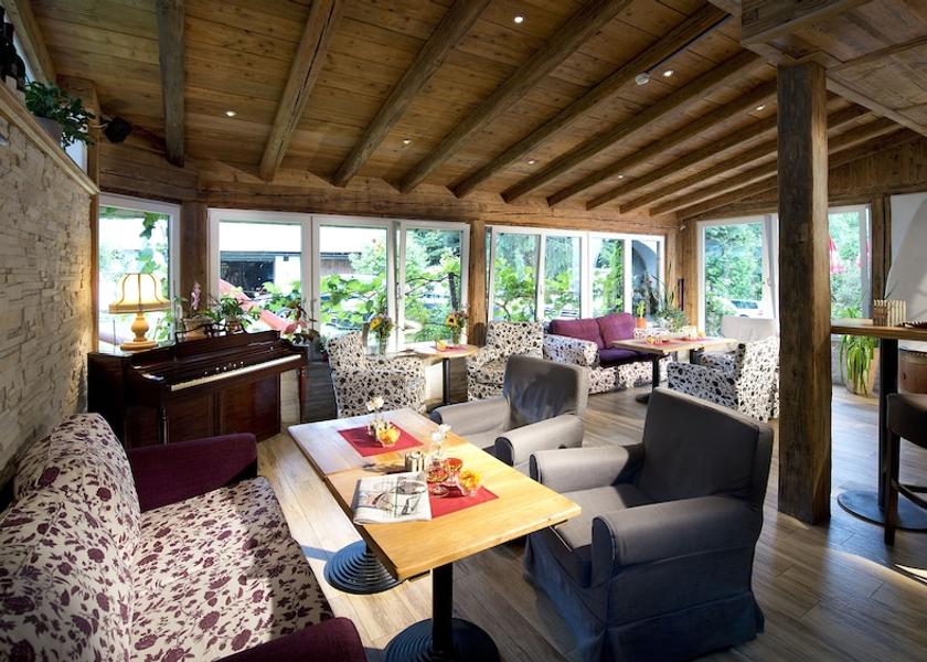Tyrol Aurach bei Kitzbuehel Lobby