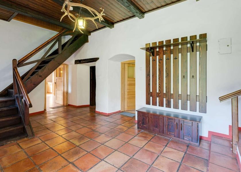 Carinthia Eberstein Interior Entrance