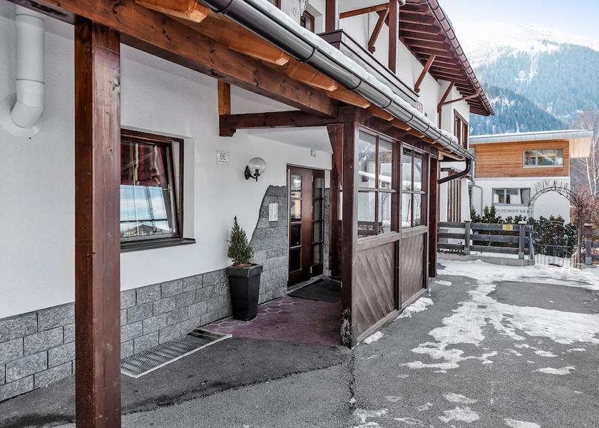 Tirol Sankt Anton am Arlberg Facade