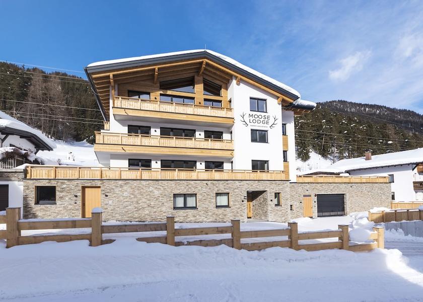 Tirol Sankt Anton am Arlberg Facade