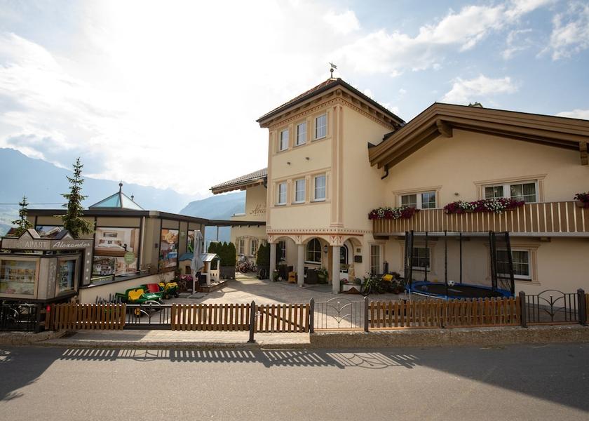 Tirol Ladis Exterior Detail