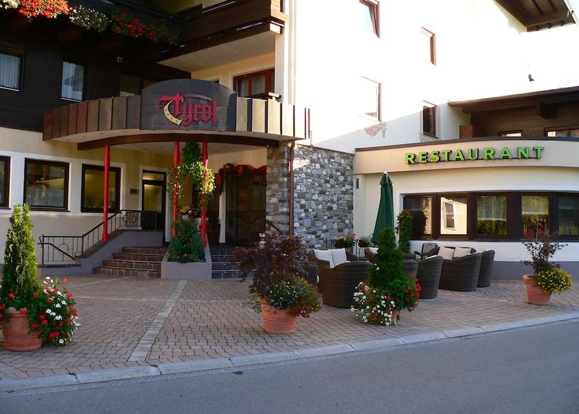 Tyrol Soell Entrance