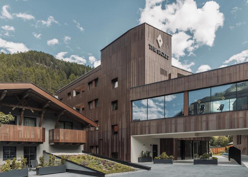 Tyrol Soelden Exterior Detail