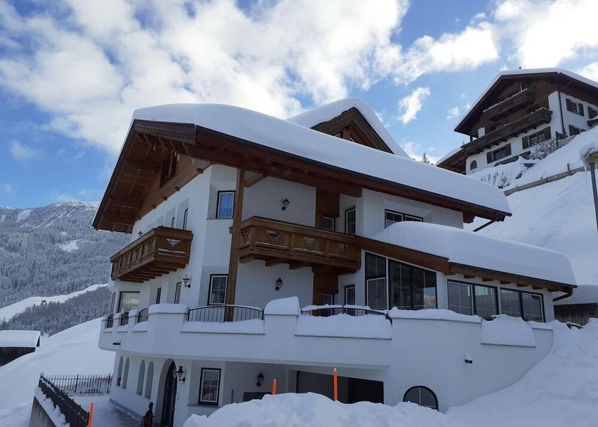 Tirol Fliess Exterior Detail