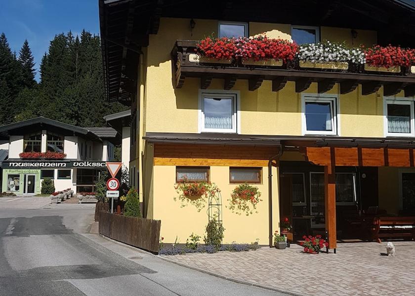 Salzburg State Annaberg-Lungoetz Facade