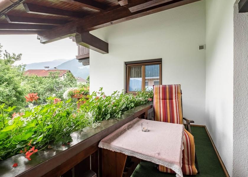 Tirol Fuegen Exterior Detail