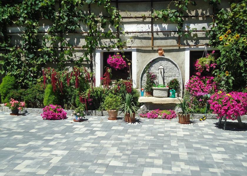 Carinthia Sankt Kanzian am Klopeiner See Courtyard